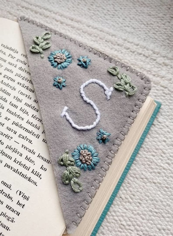 Winter-Personalized Hand Embroidered Corner Bookmark
