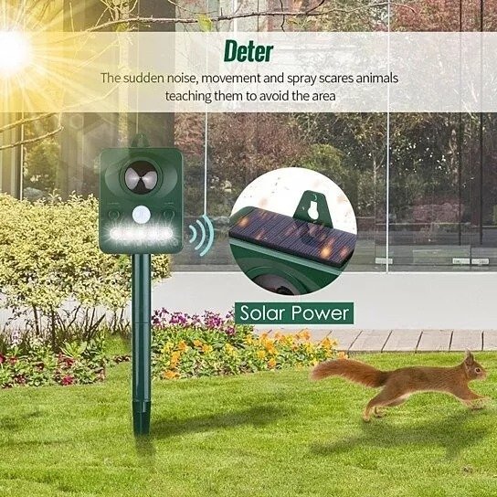 Solar Ultrasonic Pest Repeller Outdoor Animal with Sound Motion Sensor and Flashing Light - FOFOPO