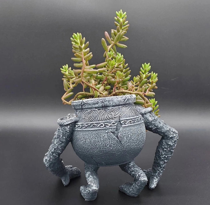 Alexander Iron Fist Planter - FOFOPO